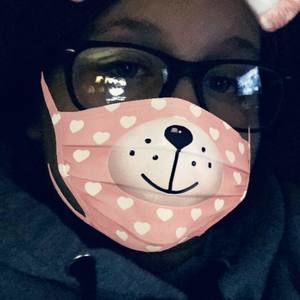 Meet your Posher, Adrienne